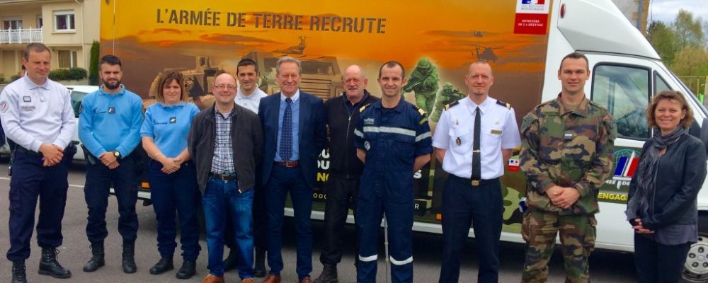 Le Forum des métiers en uniformes de Ham-sous-Varsberg intéresse les jeunes